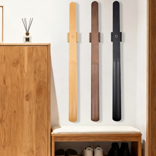 55cm beech long-handle shoe horn