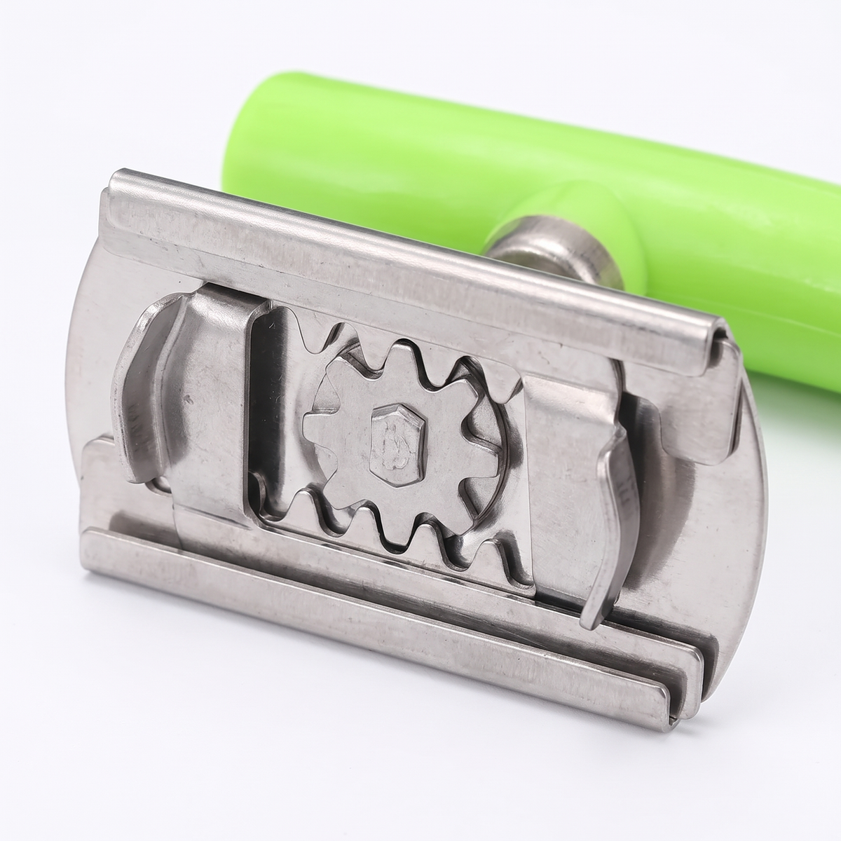 Multi-Grip Manual Jar Opener, close-up of the adjustable steel jaws